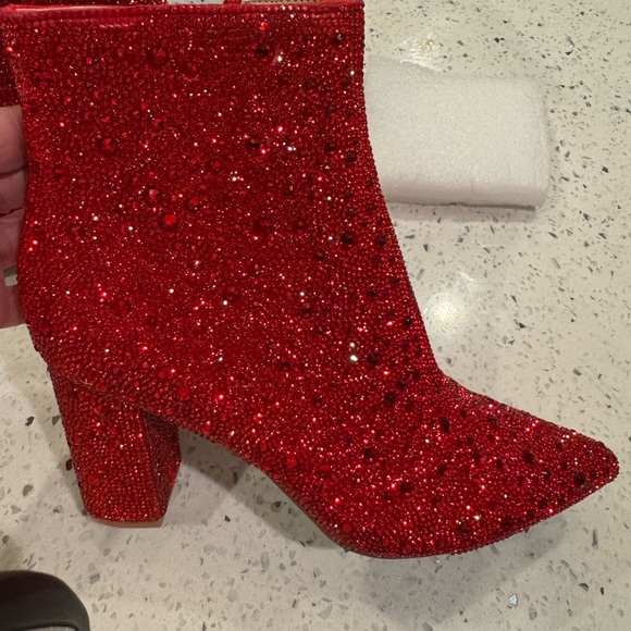 Betsey Johnson CADY Sparling stones Red Booties Brand New in Box - Picture 2 of 12